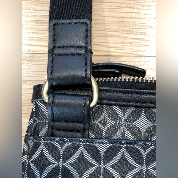 Fossil Crossbody/Shoulder Purse - Picture 7 of 10